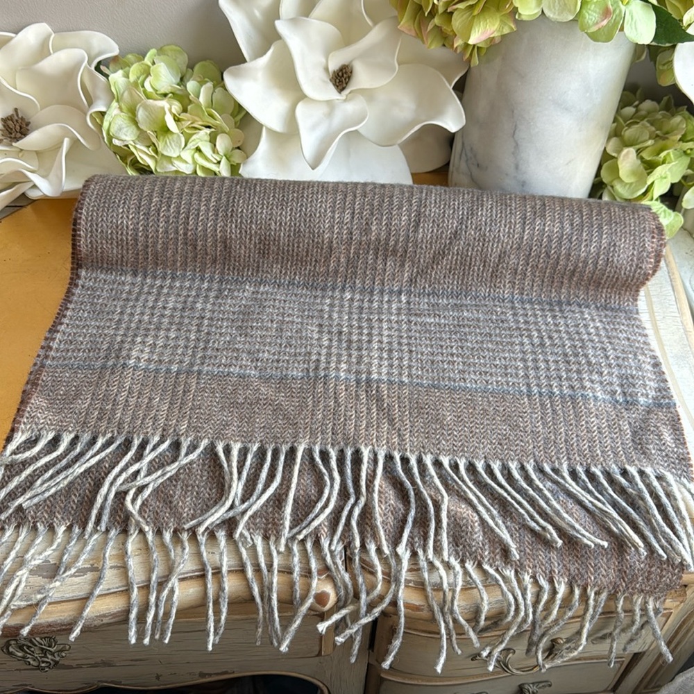 NWOT! Dunhill London 100% Cashmere Scarf